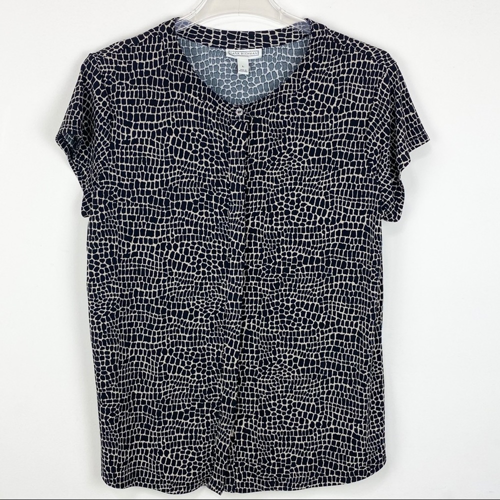 Dana Buchman short sleeve blouse Size: large